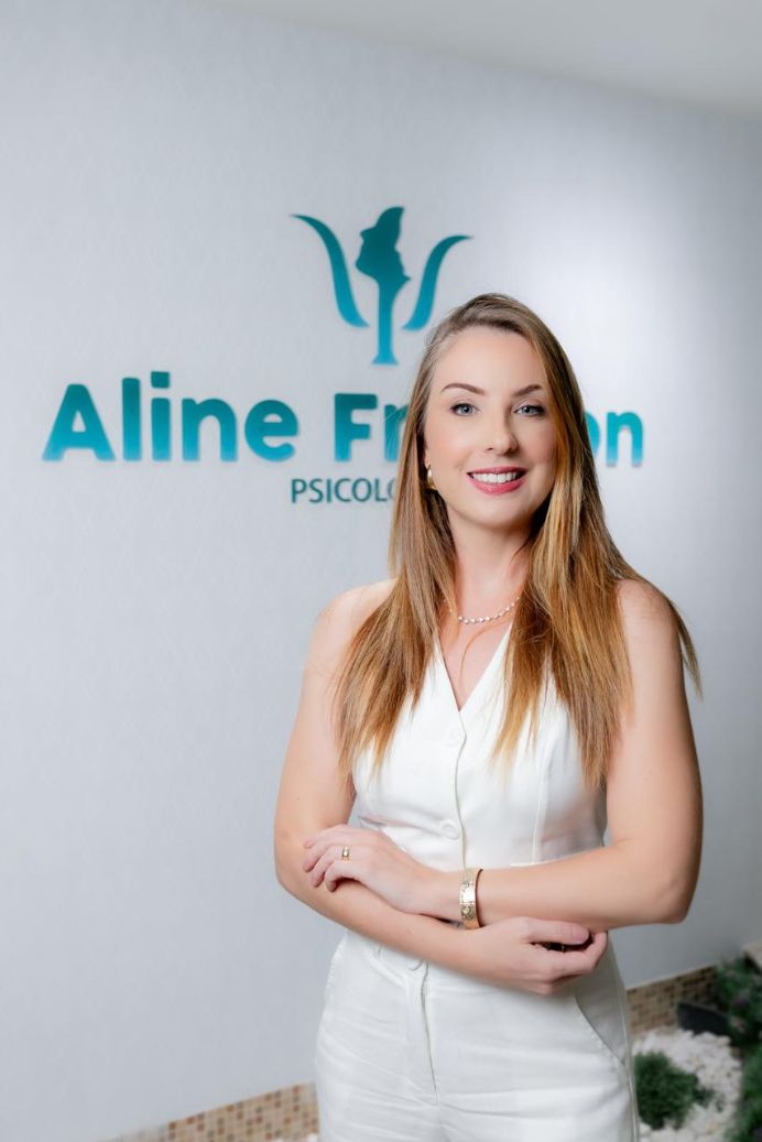 Psicóloga Aline do Prado Frasson